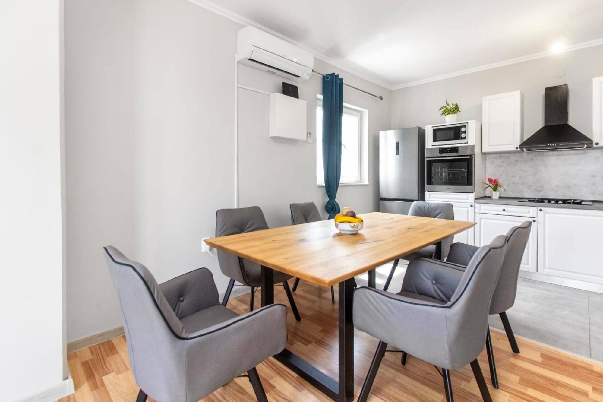 Apartments Alaga Tribalj Εξωτερικό φωτογραφία