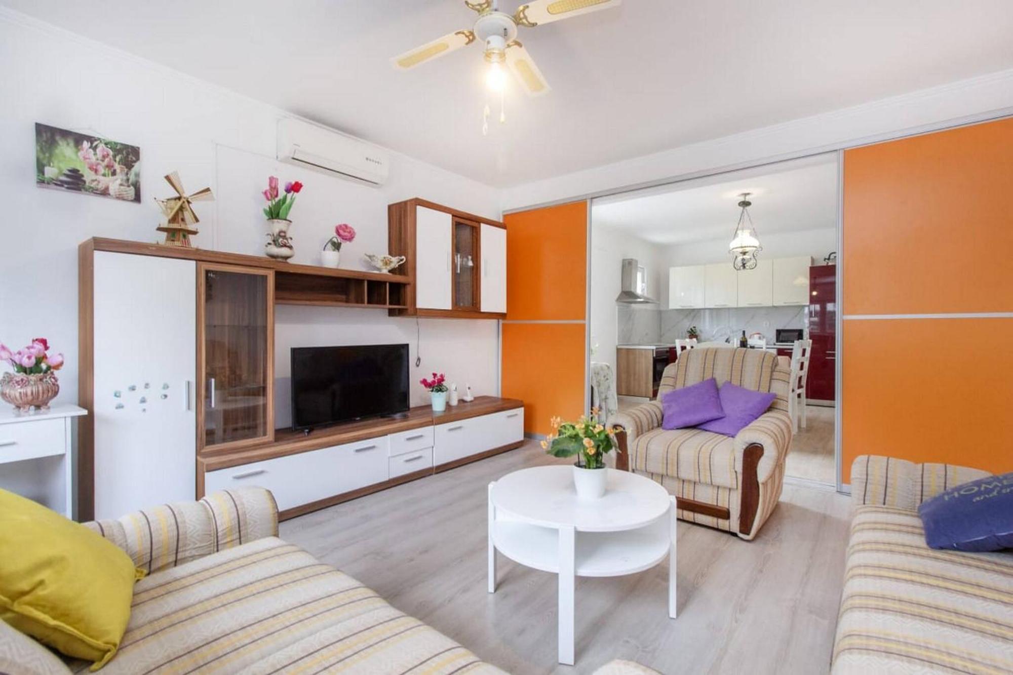 Apartments Alaga Tribalj Εξωτερικό φωτογραφία