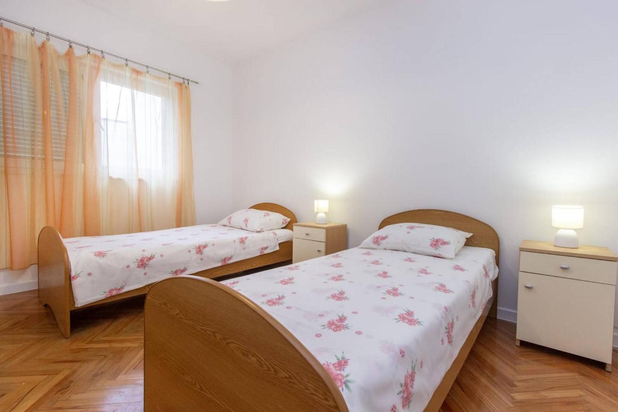 Apartments Alaga Tribalj Εξωτερικό φωτογραφία