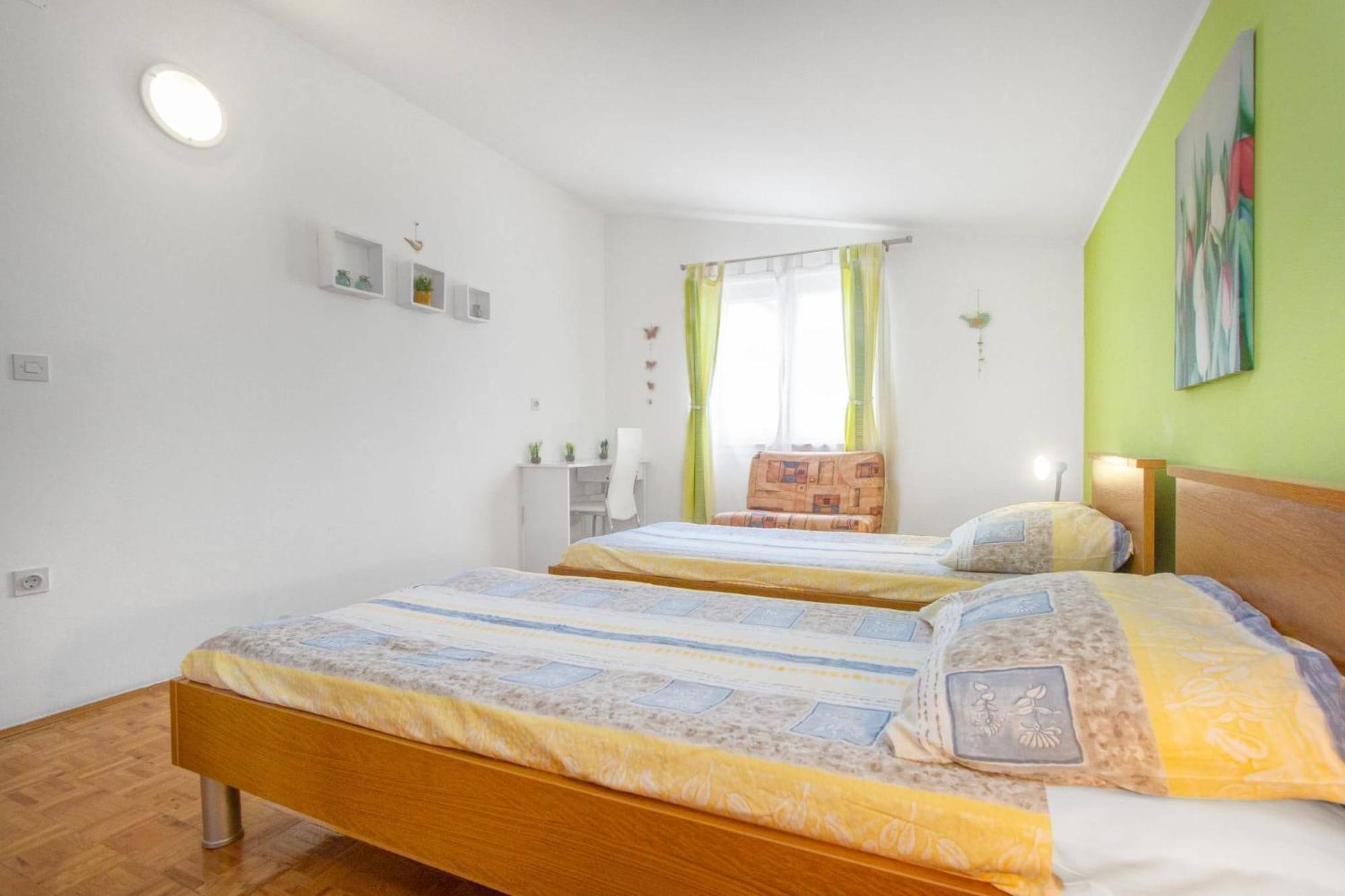 Apartments Alaga Tribalj Εξωτερικό φωτογραφία