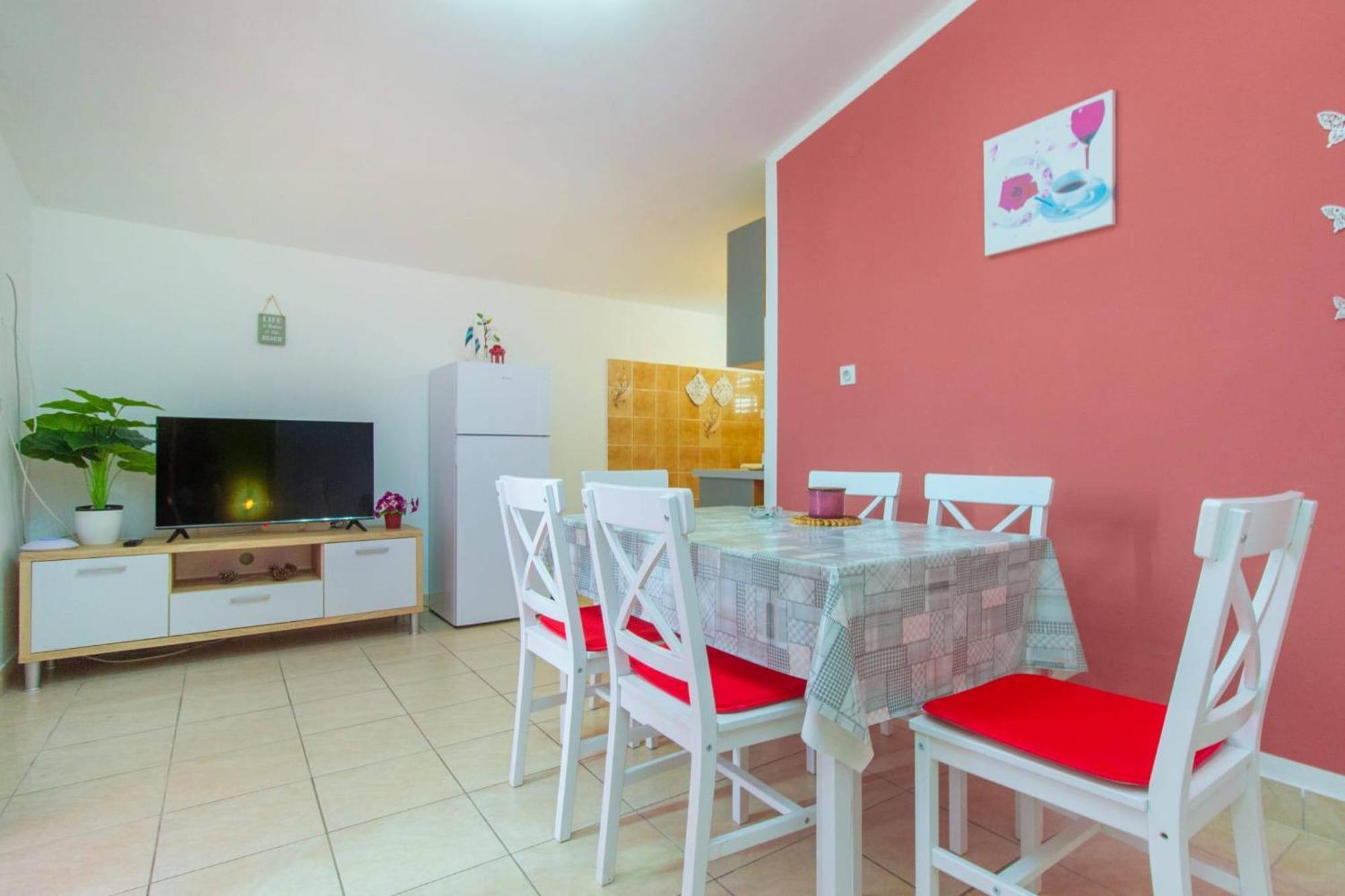 Apartments Alaga Tribalj Εξωτερικό φωτογραφία