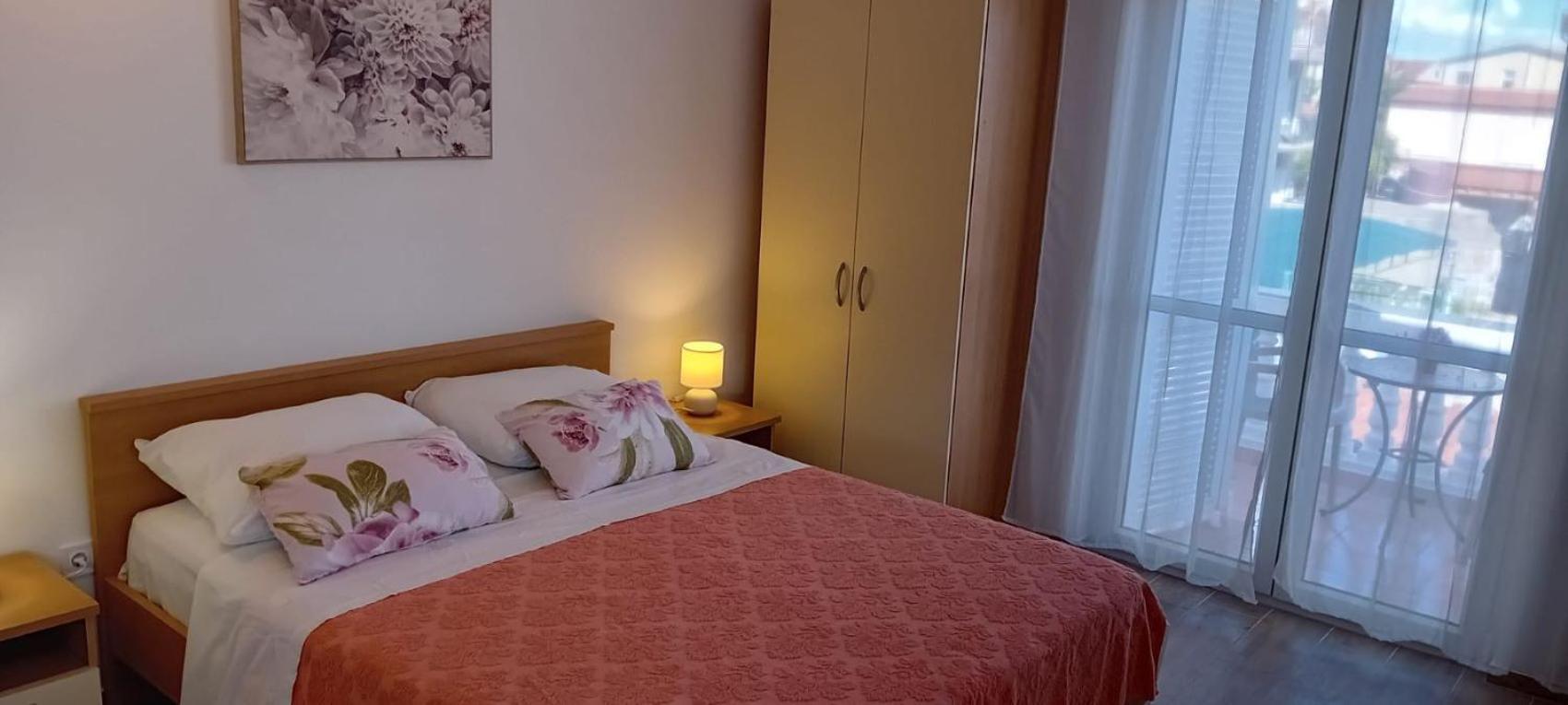Apartments Alaga Tribalj Εξωτερικό φωτογραφία